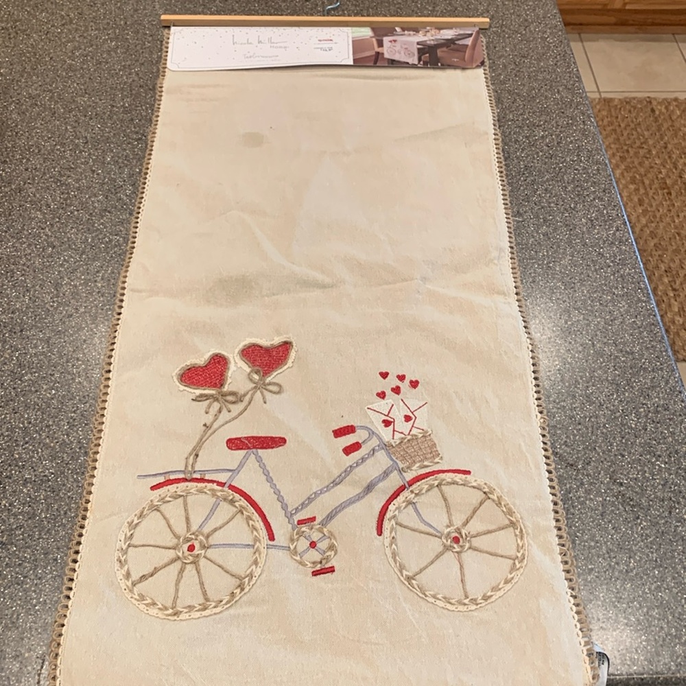 Nicole Miller table runner